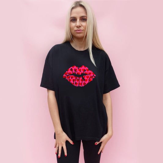 Pink and Red Heart Lip Motif Print Tshirt In Black
