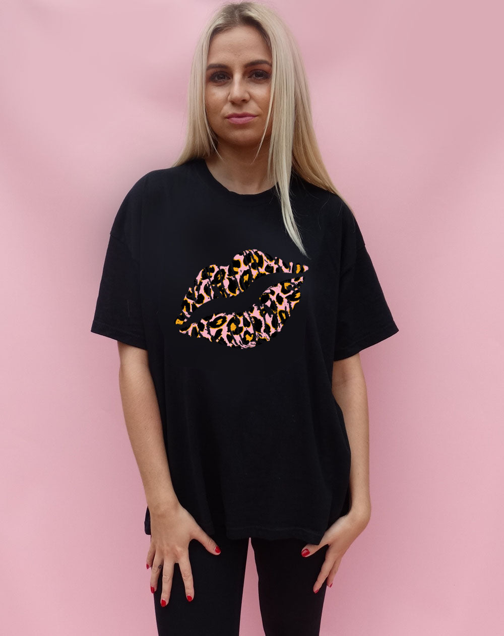 Pink and Orange Leopard Graphic Lip T-shirt in Black