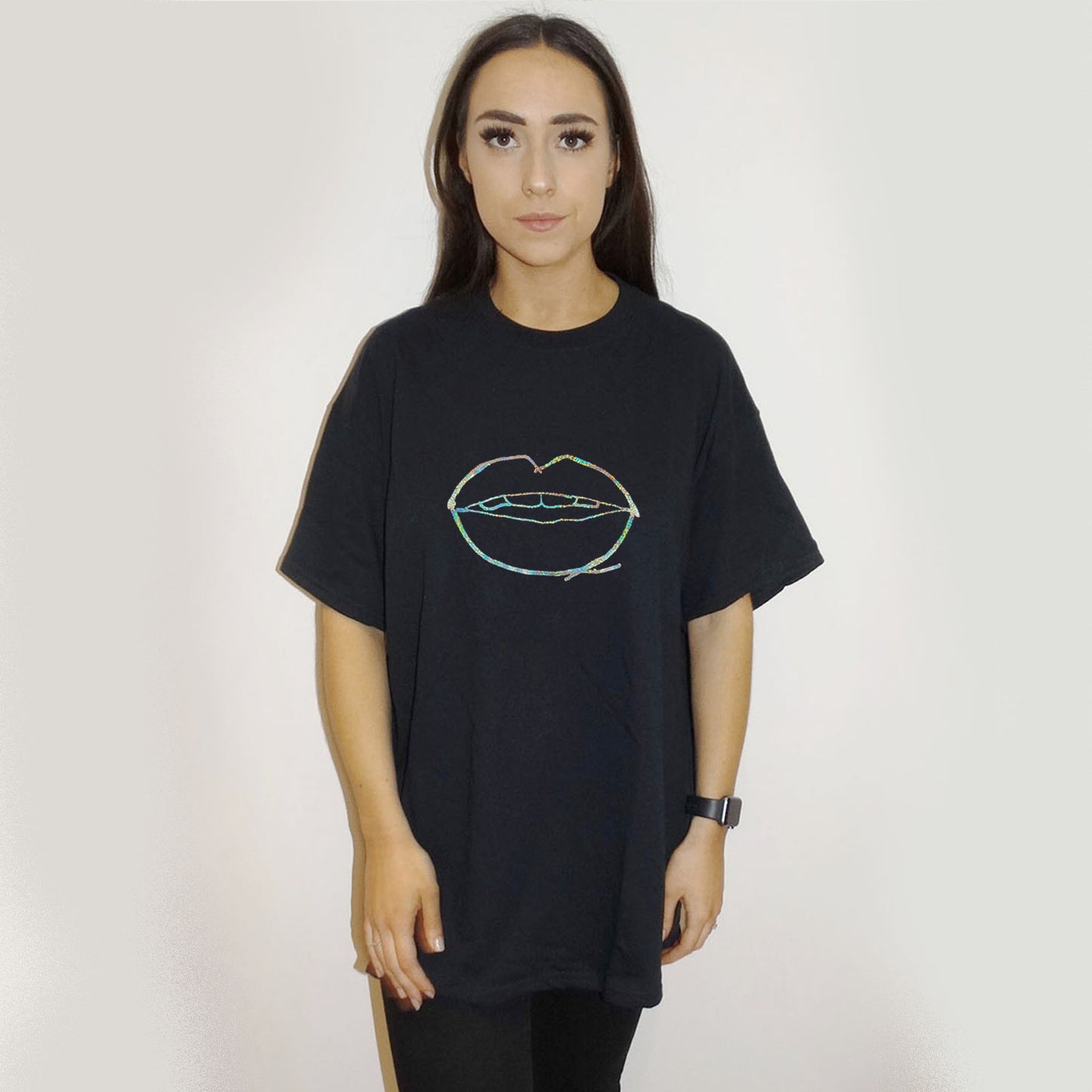 Silver Holographic Lip Outline Print Tshirt In Black